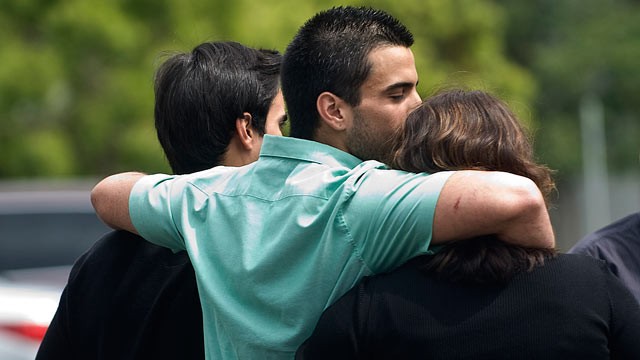PHOTO: Andres Cendoya, from left, his brother Nicolas Cendoya and their mom head to their Costa Mesa home after Nicholas was released from Mission Hospital in Mission Viejo, Calif., on April 7, 2013 after he and friend Kyndall Jack were lost while hiking
