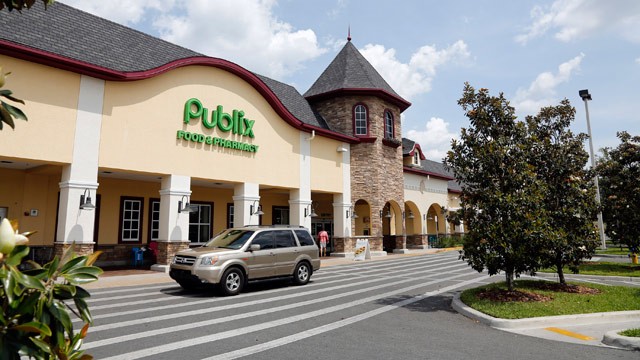 PHOTO: The highest Powerball jackpot worth an estimated $590.5 million was sold recently at this Publix supermarket.