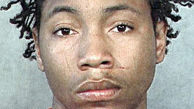 PHOTO: 29-year-old Nancy Gonzalez, a corrections officer at the federal Metropolitan Detention Center in Sunset Park, Brooklyn, was arrested at her home in Huntington for having an apparent sexually relationship with Ronell Wilson (pictured), a man who fa