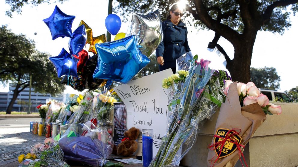 Suspect in Cop's Death Got Married After Shooting