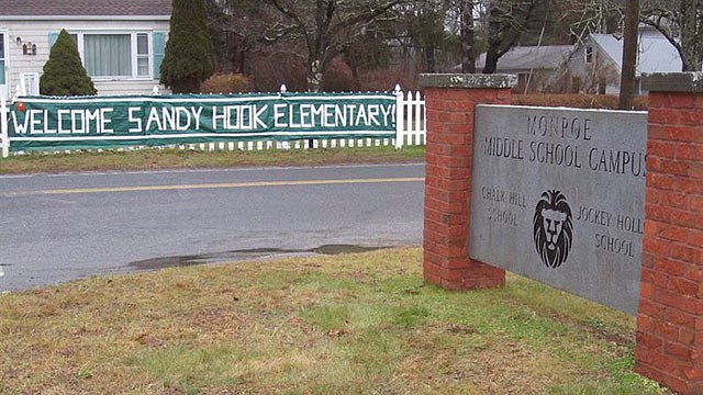 PHOTO: This December 2012 photo provided by The Newtown Bee shows a sign welcoming Sandy Hook Elementary School students, of Newtown, Conn., to the Chalk Hill School campus in neighboring Monroe, Conn.