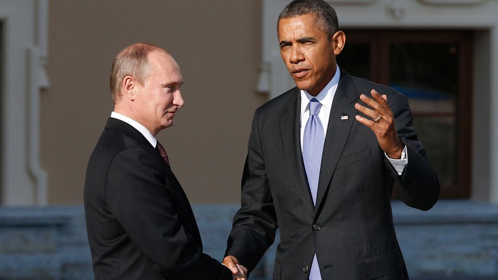 PHOTO: Vladimir Putin and Barack Obama arrive for G-20