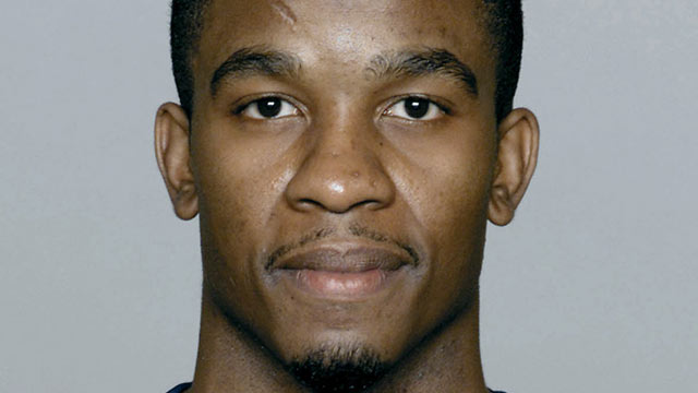 PHOTO: Wade Davis is seen in the 2002 Tennessee Titans teams yearly headshots.