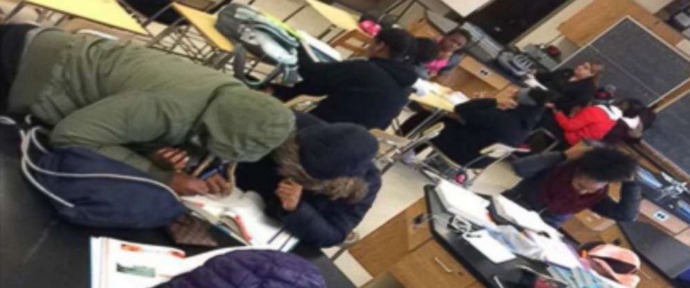 PHOTO: ??@ComedianKhairy tweeted photos on Dec. 13, 2017 showing students at Western High School in Baltimore, Md., in classrooms that have been without heat for over 2 weeks.