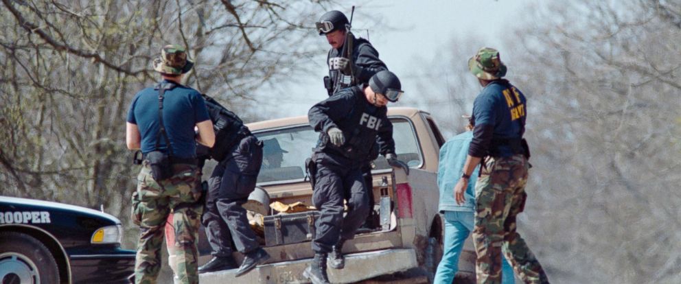 Atf Agents At Fatal 1993 Waco Raid Describe Being Under Barrage Of