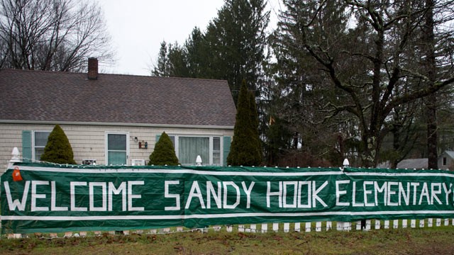 PHOTO: A sign near Chalk Hill Middle school greets students from Sandy Hook Dec. 18, 2012 in Monroe, Connecticut.