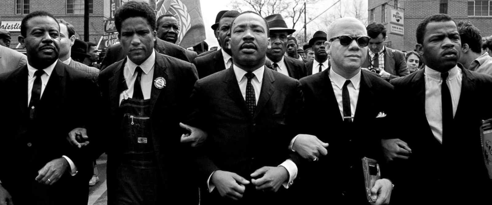 through-a-photographer-s-lens-martin-luther-king-and-the-civil-rights