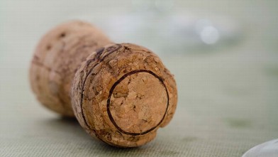 PHOTO: Champagne cork
