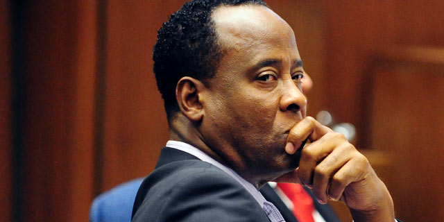 PHOTO: Dr. Conrad Murray looks on during his involuntary manslaughter trial at the Los Angeles Superior Court, Oct. 12, 2011 in downtown Los Angeles, California.