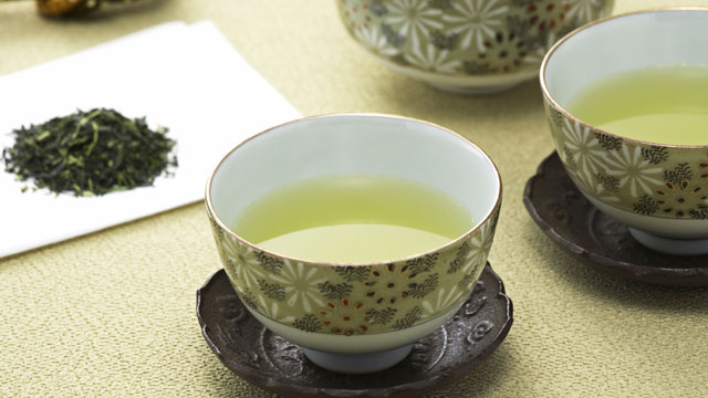 PHOTO: Give the Gift of Tea: Which Type Fights Fat?