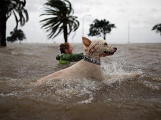 Photos: Hurricane Isaac Hits Land With Force