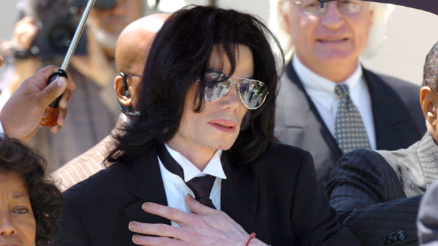 PHOTO: Michael Jackson leaves the Santa Barbara County Courthouse after a not guilty verdict in his child molestation trial June 13, 2005 in Santa Maria, California.