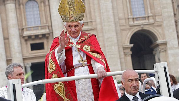 (Franco Origlia/Getty Images) gty pope benedict ll 130821 16x9 608 Instant Index: Former Pope Says God Told Him to Step Down