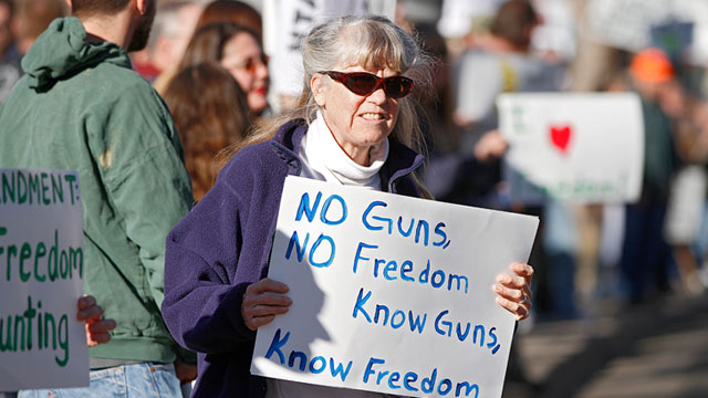 PHOTO: Second Amendment supporter Theresa White, of Estes Park, Colo., gathers with other activists in support of gun ownership, Jan. 9, 2013 in Denver.