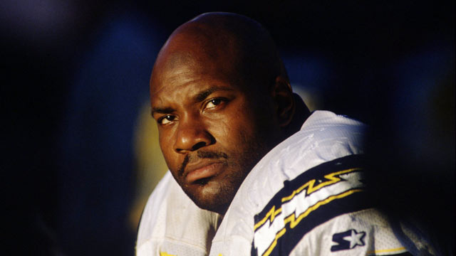PHOTO: Defensive lineman Shawn Lee #98 of the San Diego Chargers looks toward the camera in this portrait picture taken during the Chargers 30-27 defeat by the Denver Broncos at Mile High Stadium in Denver, Colorado.