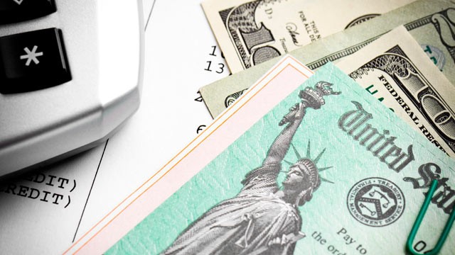 PHOTO: The Office of the Comptroller of the Currency reports that nearly 1.4 million checks will be sent in the first wave of foreclosure related payments, April 12, 2013.