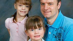 PHOTO Sean Bowman with children