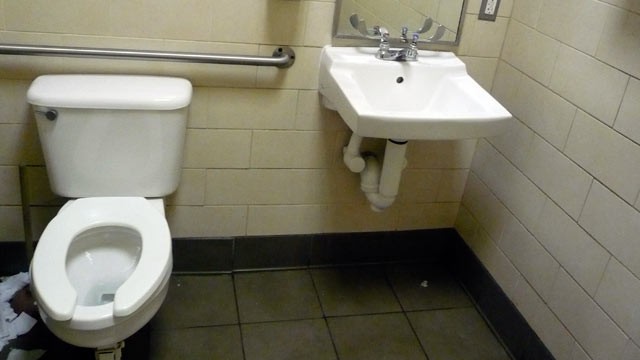 Virginia Man Sues Starbucks For Bathroom Spy Cam Abc News