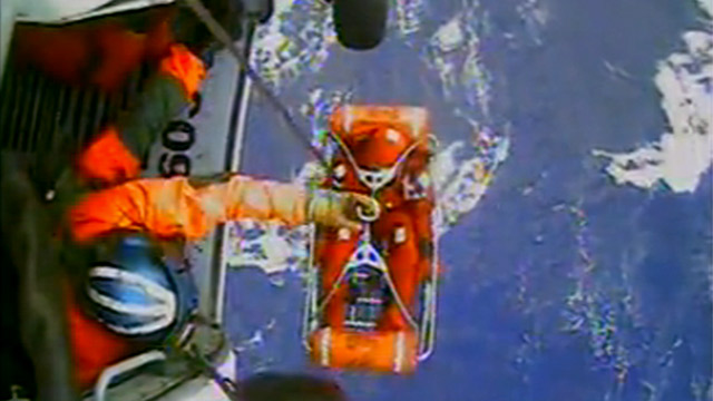 PHOTO: Coast Guard rescue