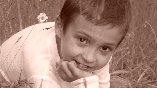 PHOTO: Dalton Dingus, 9, is a Kentucky boy dying of cystic fibrosis. His wish to set a Guinness record for most Xmas cards.