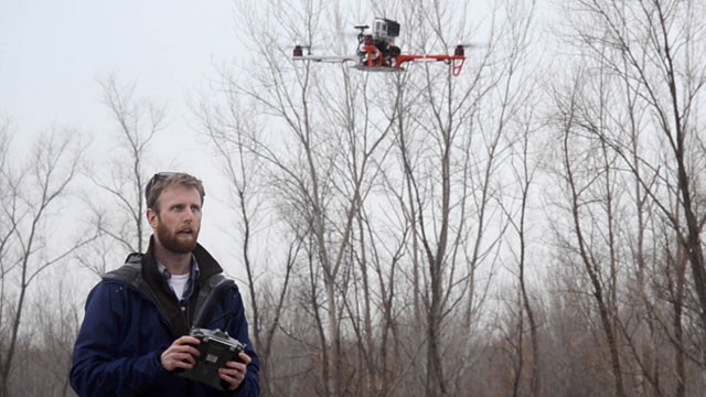 PHOTO: Journalism students at the University of Missouri School of Journalism practice flying