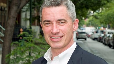 PHOTO: Former New Jersey Governor Jim McGreevey volunteers for Exodus Transitional Community at the Church of Living Hope in Harlem, New York City.