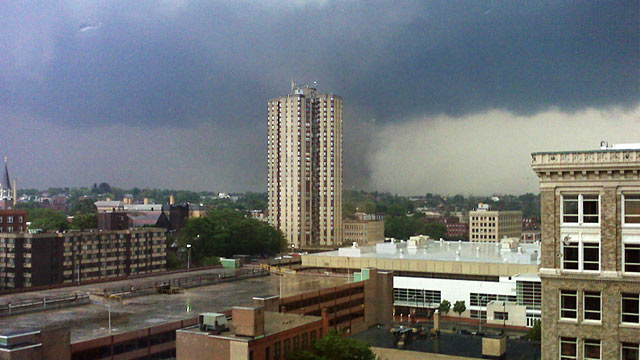 PHOTO: Apparent tornado in Springfield, Mass.