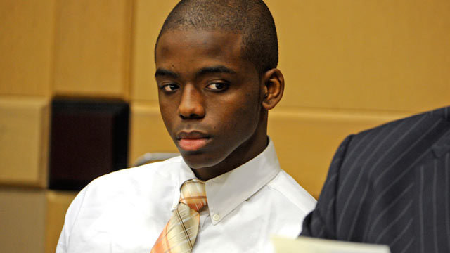 PHOTO: Matthew Bent, who is accused of burning Michael Brewer in Oct. 2009, waits for the jury to enter the courtroom during his first day of trial in Broward court, June 12, 2012.