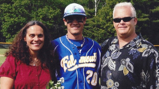 PHOTO: Paula and Barry Spencer stand with their son, Nicky.