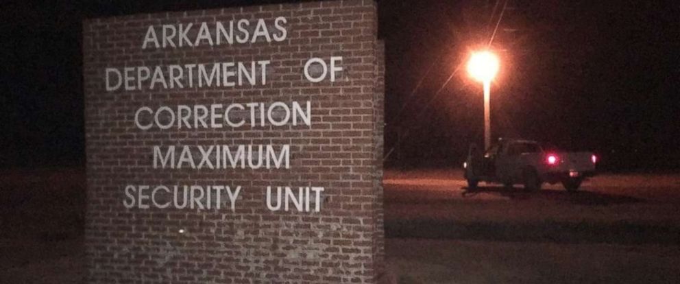 PHOTO: Two guards at the Maximum Security Unit in Tucker, Arkansas, were freed after being taken hostage by two inmates on Nov. 24, 2017.