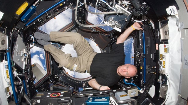 PHOTO: NASA astronaut Scott Kelly, Expedition 25 flight engineer, is pictured in the Cupola of the International Space Station on Oct. 14, 2010.