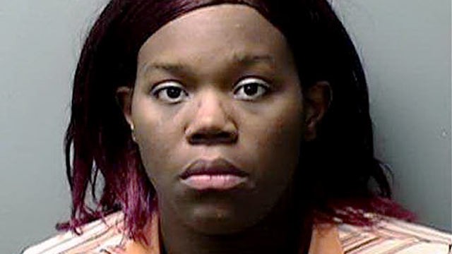 PHOTO: Shantaniqua Nykole Scott, 18, was convicted in Fort Worth, Tex. of injury to a child after she was caught on tape attempting to smother the child.