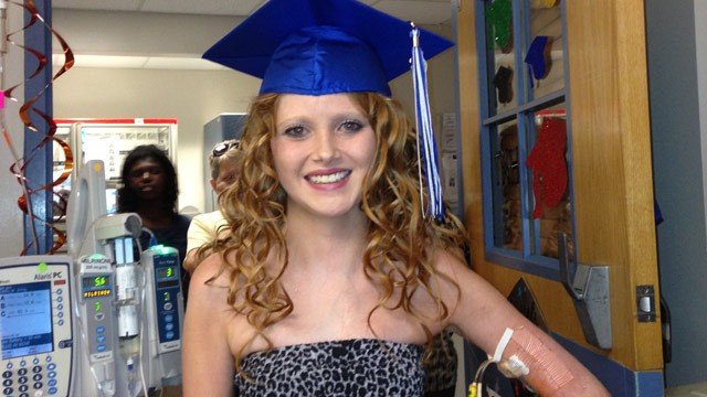 PHOTO: Aided by video streams, 18-year-old Taylor Haberman was able to graduate high school with her class while awaiting a heart transplant in the hospital.