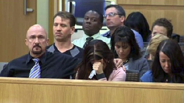 PHOTO: The family and friends of Travis Alexander listen as Jodi Arias testifies during her murder trial in Phoenix.