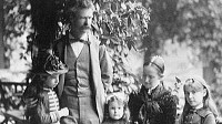 PHOTO: Humorist and author Mark Twain is shown here with his three daughters, Clara, Jean and Susy. Only the second-born, Clara, lived to adulthood. A boy died in infancy, Jean drowned in the bath tub of an epileptic fit and Susy died of meningitis.
