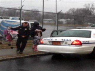 Cop's Good Deed Goes Viral