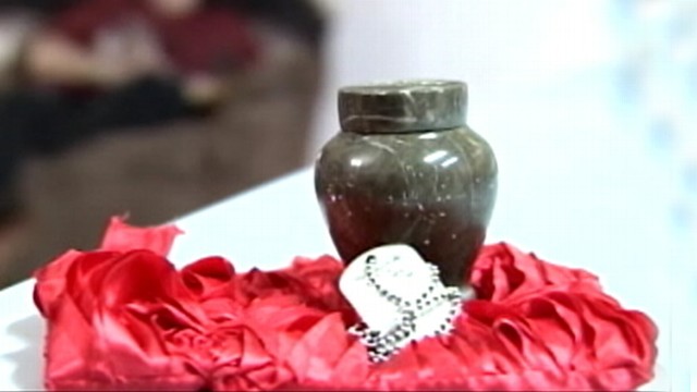 VIDEO: Karen Smiths package included a strangers urn and military dog tags.