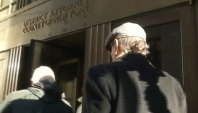 VIDEO: Hundreds of first responders may end up being prosecuted for faking illnesses to receive disability.
