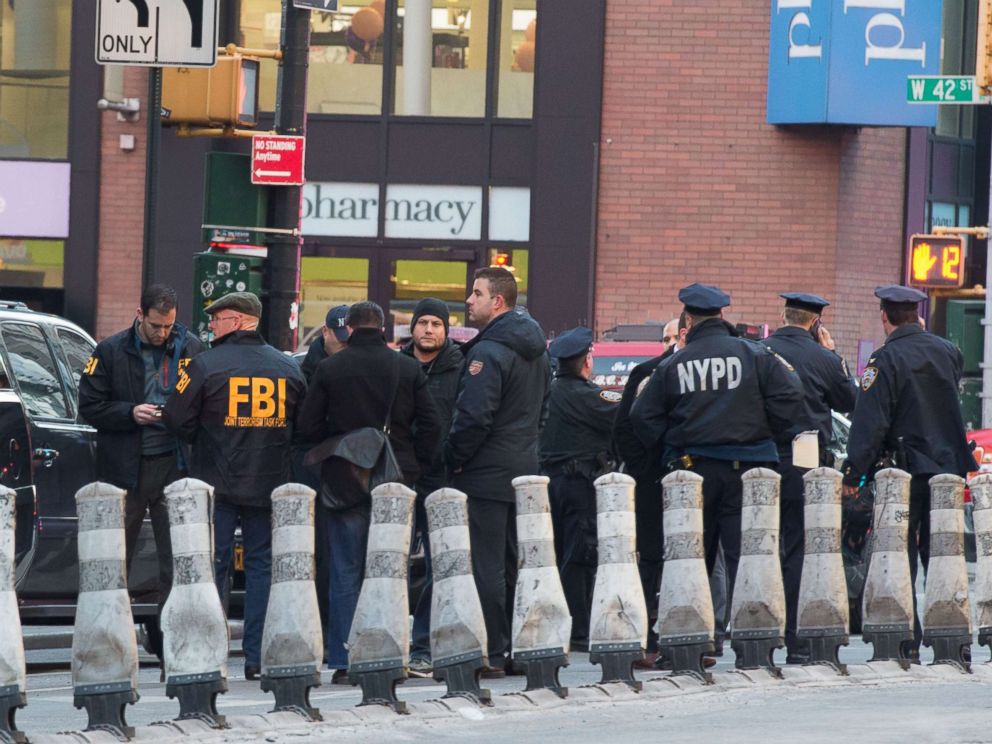 PHOTO: FBI and police respond to a reported explosion at the Port Authority Bus Terminal, Dec. 11, 2017, in New York City.