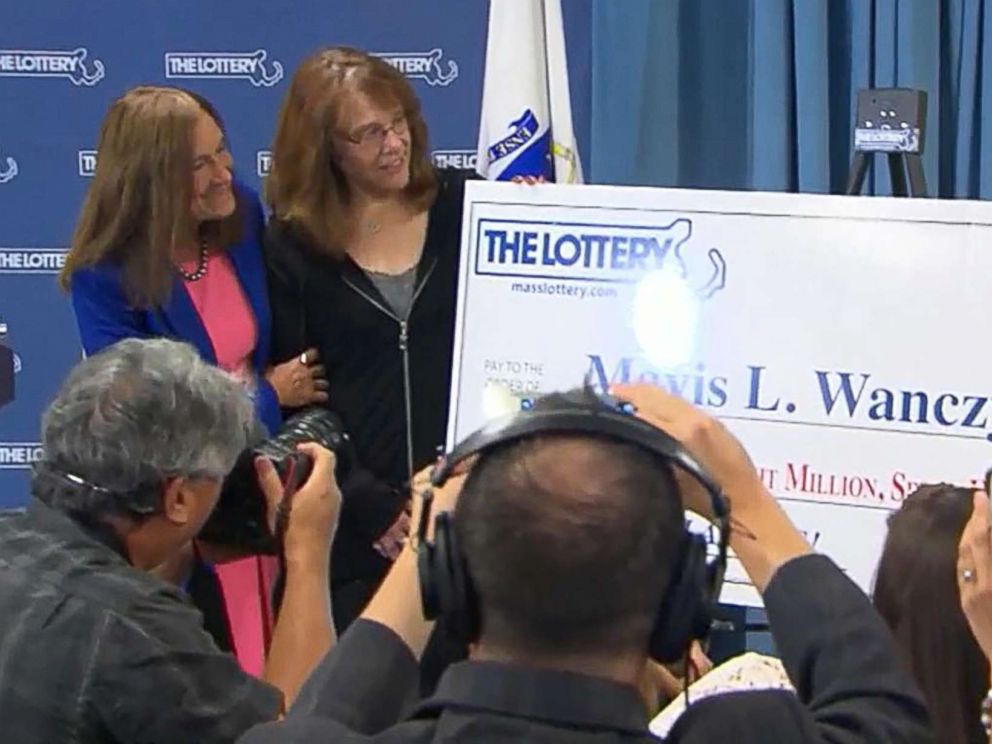 Картинки по запросу Mavis Wanczyk wins the $758.7 million Powerball jackpot, the largest single lottery prize ever in North America