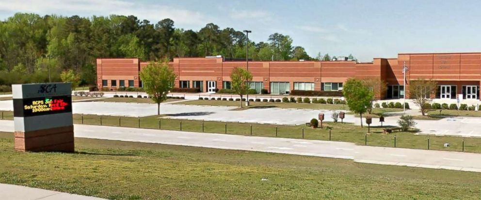 ‘That’s how people like you get shot’: Georgia Teacher Suspended for Allegedly Threatening Student (abcnews.go.com)