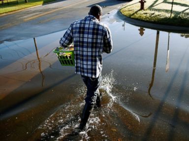 NC Flooding Continues as Death Toll Plateaus