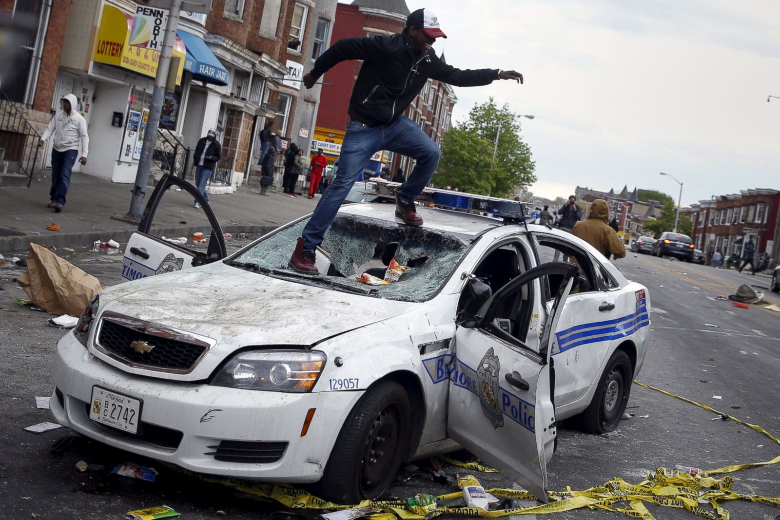 rtr_baltimore_unrest_06_jc_150427_3x2_1600.jpg