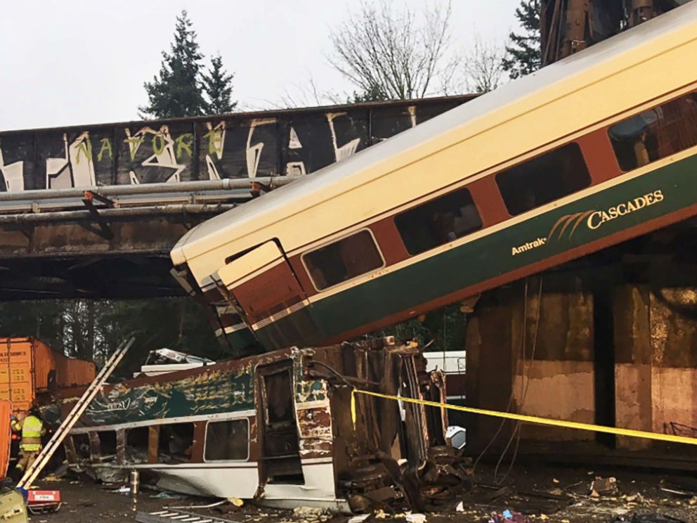 PHOTO: Emergency crews respond to the scene of a train derailment in Washington state, Dec. 18, 2017.