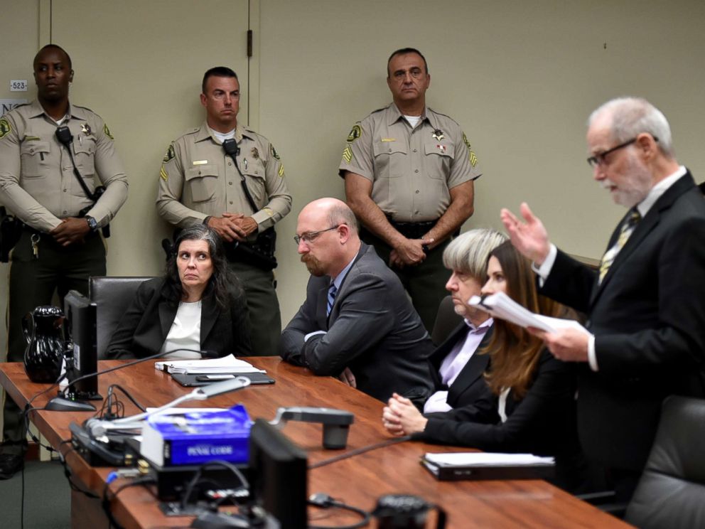 PHOTO: Louise Anna Turpin and David Allen Turpin appear in court for arraignment with attorneys on Jan. 18, 2018 in Riverside, Calif.