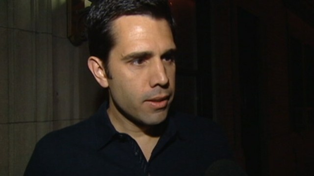 VIDEO: Father of three kids rescued unconscious woman who had fallen onto the tracks.