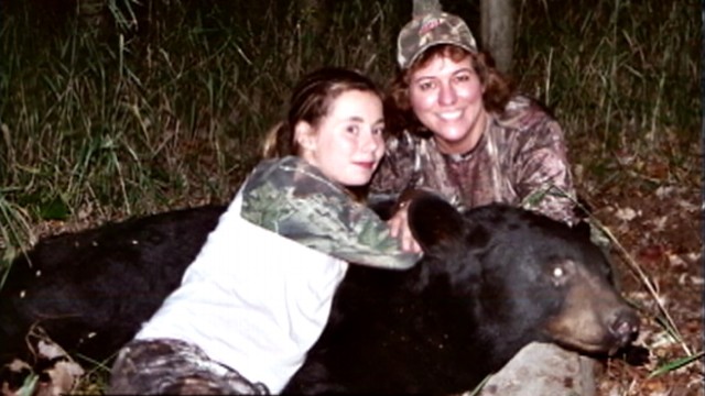 VIDEO: Kaitlynn Bessette, 11, shot a 335-pound bear as she waits for a heart and liver transplant.