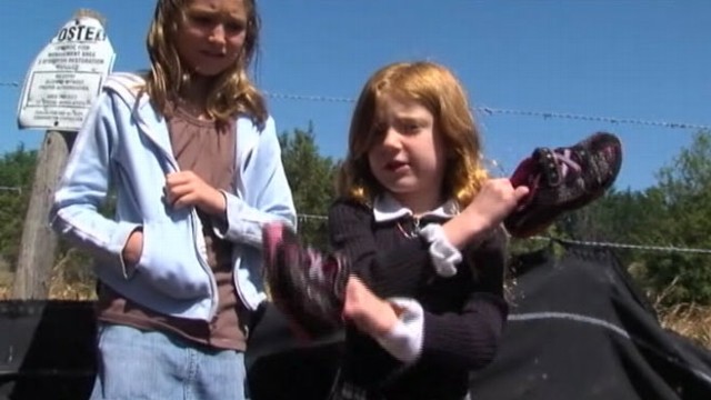 VIDEO: Cellphone and sneakers that light up helped police helicopter to locate three Florida girls.