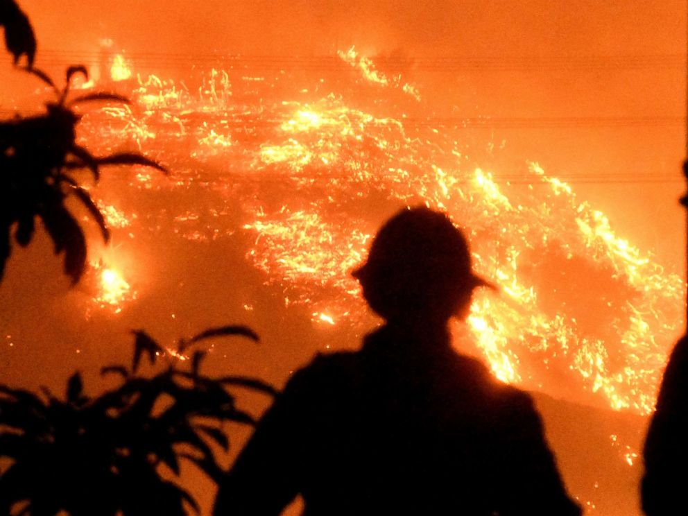 ‘Monster’ Thomas fire in Southern California still on track to be largest ever, now 50 percent contained (abcnews.go.com)