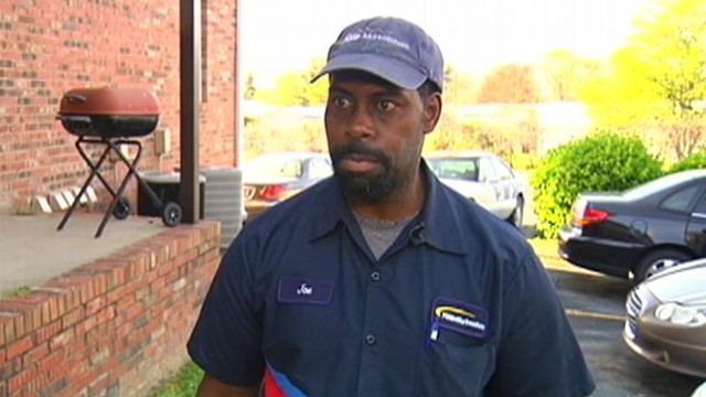 VIDEO: Joe Ellis was collecting cans to recycle when he found the money and bank deposit slips.